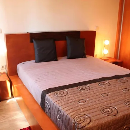 Holiday home Mit Grosser Terrasse Und Pool In Paradela Paradela (Braga)